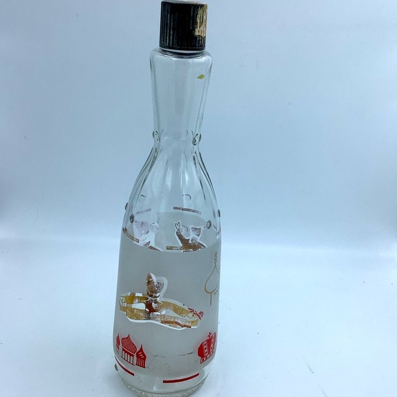 Vintage Arrow Vodka Bottle With Russian Dancers - Picture 2 of 9